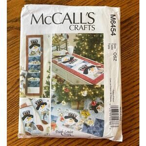 UNCUT 2011 McCalls 6454 Craft Christmas Snowman Home Decor Sewing Pattern